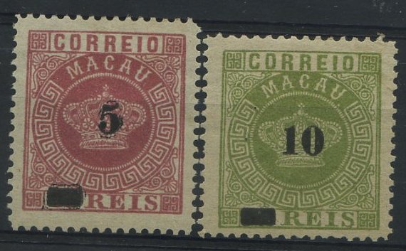 1218.jpg -     Lote:    1218            Macau       Descrição:         1885 &mdash; Tipo Coroa, com sobretaxa. Falsos Fournier. CE22/23, 5 s/25 e 10 s/50 reis. Novos.        **       Valor Base:     &euro; 15,00     Valor Venda:     &euro; 15,00     