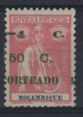 1237.jpg -     Lote:    1237            Moçambique       Descrição:         192&frac12;2 &mdash; Ceres de Moçambique com sobretaxa PORTEADO. CE46, 50 s/ 4C rosa. Selo com a sobretaxa deslocada. Ligeira transparência.        **       Valor Base:     &euro; 5,00     Valor Venda:     &euro; 14,00     