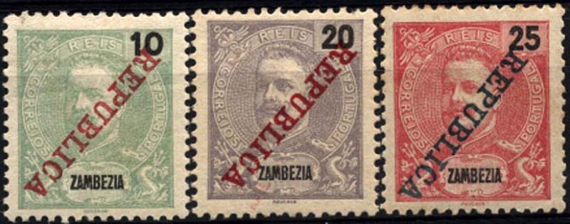 1242.jpg -     Lote:    1242            Zambézia       Descrição:         1911 &mdash; D. Carlos I tipo Mouchon, com sobrecarga REPUBLICA da Casa da Moeda. Lote de 3 selos de 10, 20 e 25 reis CE57, 59 e 60, com a sobrecarga invertida.        **       Valor Base:     &euro; 15,00     Valor Venda:     &euro; 22,00     