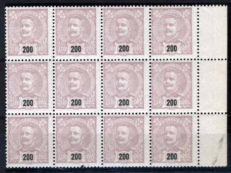 1382.jpg -     Lote:    1382            Portugal       Descrição:         1895/96 &mdash; D. Carlos I, tipo Mouchon. CE137, 200 reis violeta castanho s/ rosa. Bloco de 12 selos. Valor de catálogo &euro; 708,00.        ***       Valor Base:     &euro; 100,00     Valor Venda:     Retirado     