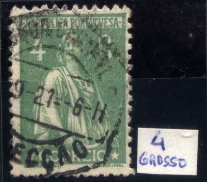 1409.jpg -     Lote:    1409            Portugal       Descrição:         1917/20 &mdash; Ceres. Novas taxas e cores. CE226, 4C verde, denteado 12x11 &frac12;. Selo com a variedade de cliché "4 GROSSO". Valor de catálogo &euro; 233,00.        O       Valor Base:     &euro; 25,00     Valor Venda:     &euro; 40,00     
