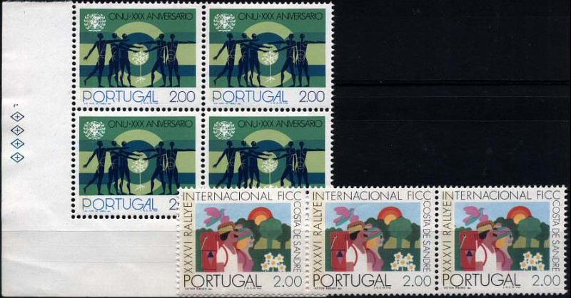 1524.jpg -     Lote:    1524            Portugal       Descrição:         1975 &mdash; 36.º Rallye FICC + 30.º Aniversário das Nações Unidas. Lote composto por tira horizontal de 3 selos de 2$00 CE1255 + quadra canto de folha de 2$00 CE1258. Todos com tarja fosforescente. Valor de catálogo &euro; 109,50.        ***       Valor Base:     &euro; 15,00     Valor Venda:     Retirado     