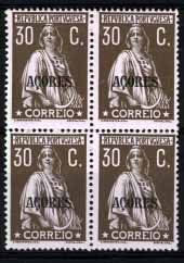 1559.jpg -     Lote:    1559            Açores       Descrição:         1912/13 &mdash; Ceres. Selos do Continente com sobrecarga AÇORES. CE161, 30C castanho s/ rosa, papel porcelana, denteado 15x14. Dois selos com sinal de charneira e os outro dois sem sinal. Valor de catálogo &euro; 457,60.        ***/**       Valor Base:     &euro; 90,00     Valor Venda:     Retirado     