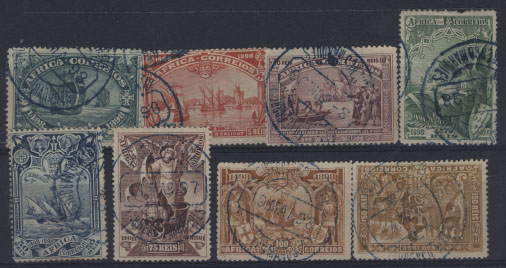 1581.jpg -     Lote:    1581            Ultramar       Descrição:         1898 &mdash; Colónias de África. 4.º Centenário do Descobrimento do Caminho Marítimo para a Índia. CE 1/8. Série completa obliterada com carimbo batido a azul "CORREIO / LOURENÇO MARQUES".        O       Valor Base:     &euro; 12,00     Valor Venda:     &euro; 14,00     