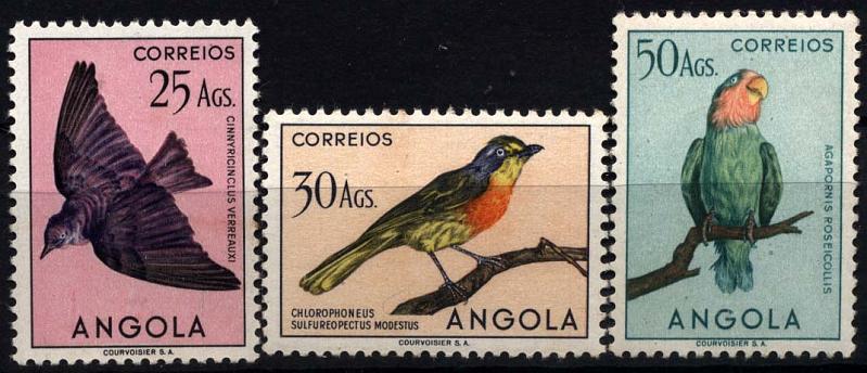 1646.jpg -     Lote:    1646            Angola       Descrição:         1951 &mdash; Aves de Angola. Lote composto por selos de 25, 30 e 50 Ags, CE346, 347 e 349. Valor de catálogo &euro; 256,65.        ***       Valor Base:     &euro; 35,00     Valor Venda:     &euro; 42,00     