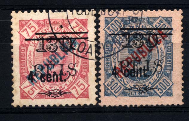 1659.jpg -     Lote:    1659            Angola       Descrição:         1919 &mdash; D. Carlos I, tipo Diogo Neto (selos de 1902) com sobrecarga REPUBLICA local e com sobretaxa também local. NÃO EMITIDOS. Lote de dois selos: 4 cent. s/ 130 s/ 75 reis carmim, denteado 11 &frac12; e 4 cent. s/ 130 s/ 300 reis azul s/ salmão, denteado 13 &frac12;. MR.        O       Valor Base:     &euro; 20,00     Valor Venda:     &euro; 50,00     