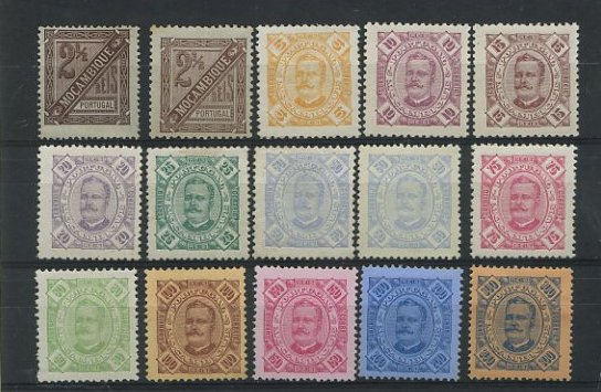 1847.jpg -     Lote:    1847            Moçambique       Descrição:         1893/94 &mdash; D. Carlos I tipo Diogo Neto. CE29/40. Série completa. Denteados 11 &frac12;, 2 &frac12;, 5, 10, 15, 20, 50, 80, 100, 150, 200 e 300 reis; denteado 12 &frac12; pontinhado, 50 reis; denteado 13 &frac12;, 2 &frac12;. Valor de catálogo &euro; 62,00.        **       Valor Base:     &euro; 10,00     Valor Venda:     &euro; 28,00     