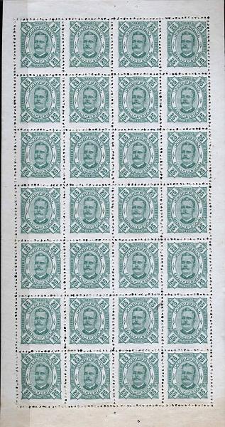 1892.jpg -     Lote:    1892            Zambézia       Descrição:         1893/94 &mdash; D. Carlos I tipo Diogo Neto. CE6, 25 reis verde, papel porcelana, denteado 12 &frac12;. Folha completa de 28 selos. Valor de catálogo &euro; 82,60.        *       Valor Base:     &euro; 8,00     Valor Venda:     Retirado     
