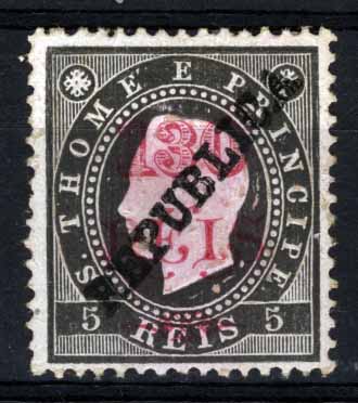 1904.jpg -     Lote:    1904            S. Tomé e Príncipe       Descrição:         1913 &mdash; D. Luís. Fita Direita, com sobrecarga República sobre selos de 1902. Emitidos sem goma. CE 156. Selo de 130 reis s/ 5 reis. Valor de catálogo &euro; 253,00.        *       Valor Base:     &euro; 50,00     Valor Venda:     &euro; 110,00     