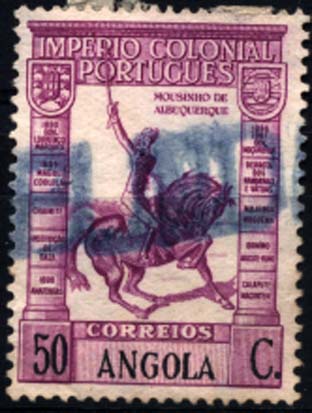2052.jpg -     Lote:    2052            Angola       Descrição:         Carimbos ferroviários nominativos. Selo de 30C da emissão Império Colonial Português CE263, obliterado com carimbo sem cercadura, batido a azul da "FUNDA". B e MR.        O       Valor Base:     &euro; 50,00     Valor Venda:     &euro; 50,00     