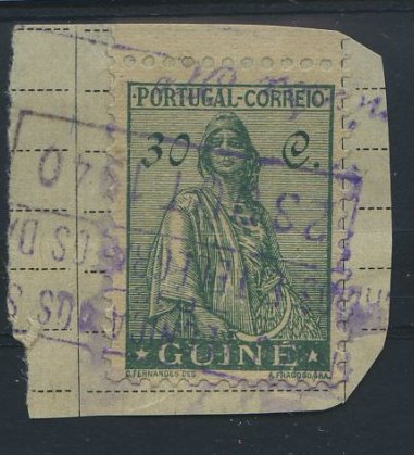 2055.jpg -     Lote:    2055            Guiné       Descrição:         Carimbos administrativos. Fragmento de impresso com selos de 30C verde, tipo Ceres CE209, obliterado com carimbo batido a violeta "DIRECÇÃO TÉCNICA DOS SERVIÇOS / DOS / CORREIOS E TELEGRAFOS DA GUINÉ / 23 OUT 40". Raro.        FRG       Valor Base:     &euro; 12,00     Valor Venda:     Retirado     