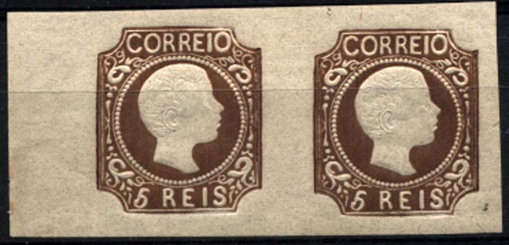 2141.jpg -     Lote:    2141            Portugal       Descrição:         1856/58 &mdash; D. Pedro V. Cabelos anelados. Reimpressões de 1863. CE10, 5 reis castanho, tipo I. Par horizontal, bordo de folha, com goma original. MB. Valor de catálogo &euro; 352,00.        R**       Valor Base:     &euro; 80,00     Valor Venda:     &euro; 85,00     