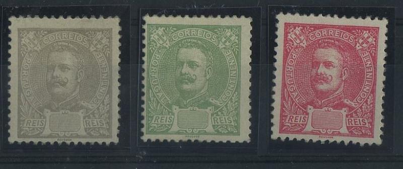 2575.jpg -     Lote:    2575      Lotes pelo Correio       Portugal       Descrição:         1895/1905 &mdash; D. Carlos I tipo Mouchon. Lote de três selos sem impressão da taxa em cinzento, verde e carmim, correspondentes aos valores de 2 &frac12;, 10 e 25 reis CE126, 128 e 141. Selos regomados.        RG***       Valor Base:     &euro; 10,00     Valor Venda:     Retirado     