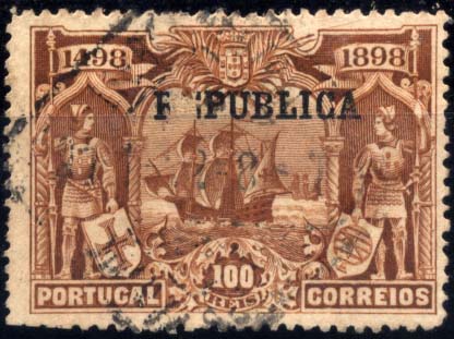 2579.jpg -     Lote:    2579      Lotes pelo Correio       Portugal       Descrição:         1911 &mdash; 4.º Centenário do Descobrimento do Caminho Marítimo para a Índia, com sobrecarga REPUBLICA sobre selos postais do Continente. CE190, 100 reis castanho amarelo. Selo com defeito de impressão da sobrecarga. Impresso apenas metade do "R" e falta de impressão do "E" da palavra REPUBLICA.        O       Valor Base:     &euro; 6,00     Valor Venda:     Retirado     