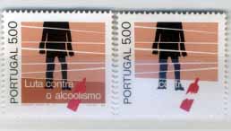 2585.jpg -     Lote:    2585      Lotes pelo Correio       Portugal       Descrição:         1977 &mdash; Dia Nacional da Luta Anti-Alcoolismo. CE1321, 5$00. Selo com falta de impressão de uma das cores (castanho claro). Acompanha selo normal para comparação.        ***       Valor Base:     &euro; 25,00     Valor Venda:     Retirado     