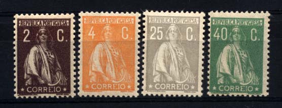 2704.jpg -     Lote:    2704      Lotes pelo Correio       Portugal       Descrição:         1926 &mdash; Ceres. Novas cores. CE382/85. Série completa. Valor de catálogo &euro; 12,60.        **       Valor Base:     &euro; 3,00     Valor Venda:     &euro; 7,00     
