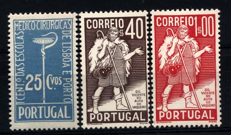 2721.jpg -     Lote:    2721      Lotes pelo Correio       Portugal       Descrição:         1937 &mdash; Escolas Médicas + 4.º centenário da Morte de Gil Vicente. CE576/578. Duas séries completas. Valor de catálogo &euro; 85,45.        ***       Valor Base:     &euro; 12,00     Valor Venda:     &euro; 18,00     