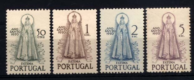 2743.jpg -     Lote:    2743      Lotes pelo Correio       Portugal       Descrição:         1950 &mdash; Ano Santo. CE719/722. Série completa. Selo de 5E com ligeiro ponto de óxido. Valor de catálogo &euro; 131,00.        **       Valor Base:     &euro; 12,00     Valor Venda:     &euro; 14,00     