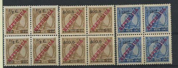 2860.jpg -     Lote:    2860      Lotes pelo Correio       Angola       Descrição:         1919/1921 &mdash; D. Manuel II com sobrecarga REPUBLICA e sobretaxa. Lote de 3 quadras: CE190, &frac12; c s/ 75 reis, CE196, $005,5 s/ 75 reis e CE197, 1 cent. s/ 50 reis. Valor de catálogo &euro; 23,40.        ***/*       Valor Base:     &euro; 5,00     Valor Venda:     &euro; 11,00     