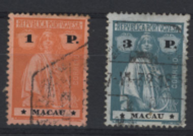 2916.jpg -     Lote:    2916      Lotes pelo Correio       Macau       Descrição:         1913 &mdash; Ceres. CE224/225. Lote de dois selos de 1P laranja s/ salmão + 3 P verde s/ azul. Valor de catálogo &euro; 92,40.        O       Valor Base:     &euro; 15,00     Valor Venda:     &euro; 29,00     