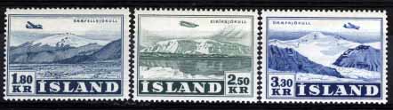 3120.jpg -     Lote:    3120      Lotes pelo Correio              Descrição:      Islândia.   1952 &mdash; Voo sobre glaciares. Yv AR27/29.        **       Valor Base:     &euro; 12,00     Valor Venda:     Retirado     