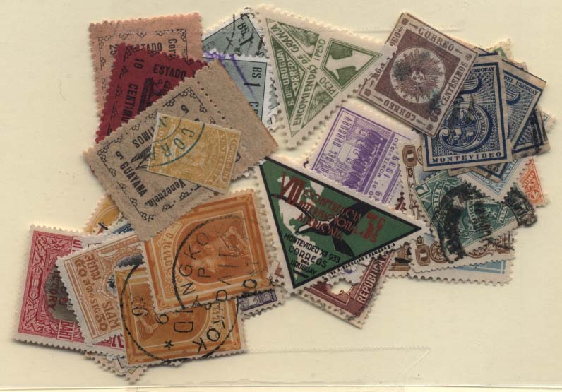 3163.jpg -     Lote:    3163      Lotes pelo Correio              Descrição:      Sião, Uruguai e Venezuela.   Lote com 44 selos do Sião (18), Uruguai (17) e Venezuela (9). Selos novos e usados, incluindo valores com boa cotação (Sião Y4, 14, 129, 141, 193/64 em novo, 82, 87a, em usado; Uruguai, 13, 283, CA53 e 73; Venezuela 87/88 novos, 89 usado). Valor aproximado de catálogo FF 3.000.        Lote       Valor Base:     &euro; 15,00     Valor Venda:     &euro; 15,00     