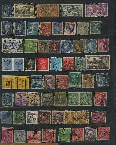 3164.jpg -     Lote:    3164      Lotes pelo Correio              Descrição:      Estrangeiro.   Perfurados. Lote com 122 selos com diversas perfurações de diversos países. Lote a ver.        Lote       Valor Base:     &euro; 12,00     Valor Venda:     &euro; 23,00     