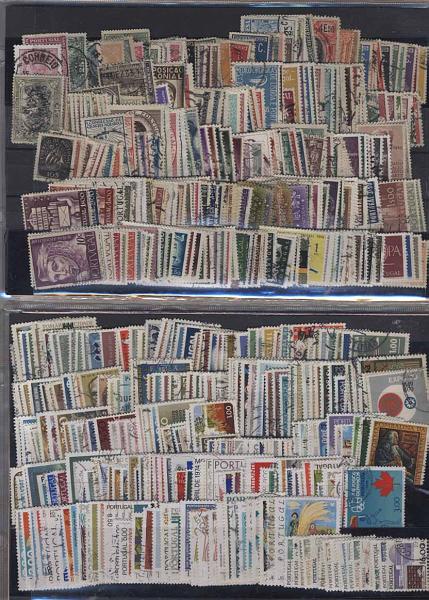 3175.jpg -     Lote:    3175      Lotes pelo Correio              Descrição:      Portugal.   Lote composto por 1.075 selos de Portugal, usados, todos diferentes. Valor de catálogo &euro; 940,00. Lote a ver.        Lote       Valor Base:     &euro; 100,00     Valor Venda:     &euro; 100,00     