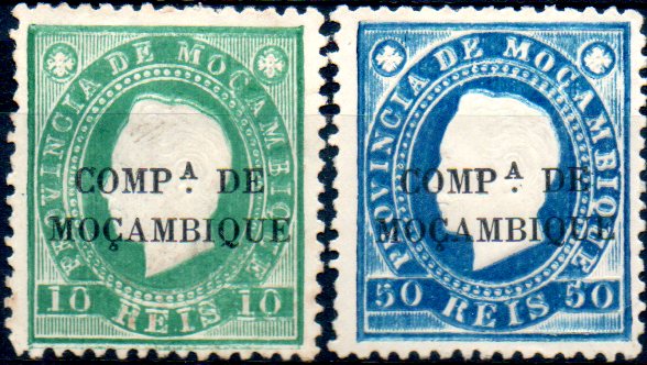 0118.jpg -     Lote:    118      Colecção IMPÉRIO      Companhia de Moçambique       Descrição:         1892 &mdash; D. Luís I. Fita direita. Selos de Moçambique com sobrecarga "COMP.ª DE MOÇAMBIQUE". Lote de dois selos com dupla impressão da cor: um de 10 reis verde, denteado 12 &frac12;, sobrecarga B tipo II CE2 + selo de 50 reis azul, denteado 12 &frac12;, sobrecarga B, tipo II, CE6.        *       Valor Base:     &euro; 25,00     Valor Venda:     &euro; 34,00     