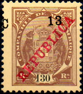 0156.jpg -     Lote:    156      Colecção IMPÉRIO      Companhia de Moçambique       Descrição:         1916 &mdash; Tipo Elefantes, com REPUBLICA e sobretaxa em centavos. CE102, 13 c s/ 130 reis castanho s/ amarelo. Selo com a sobretaxa deslocada.        **       Valor Base:     &euro; 12,00     Valor Venda:     &euro; 20,00     