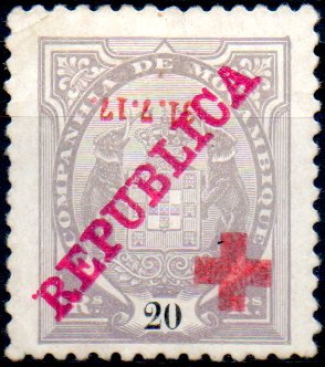 0163.jpg -     Lote:    163      Colecção IMPÉRIO      Companhia de Moçambique       Descrição:         1917 &mdash; Tipo Elefante, com sobrecarga REPUBLICA e "CRUZ VERMELHA". CE109, 20 reis lilás cinzento. Selo com sobrecarga da Cruz Vermelha invertida. Não catalogada.        *       Valor Base:     &euro; 35,00     Valor Venda:     &euro; 55,00     