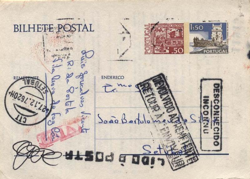0535.jpg -     Lote:    535            Portugal       Descrição:         1976 &mdash; Paisagens e Monumentos com novo selo "Apoio à Produção Nacional". OM165, $50 castanho vermelho + 1$50 azul, castanho e preto, com tarja fosforescente ao lado do selo de 1$50. Circulado de Gaia para Setúbal (27.12.76) e devolvido ao remetente. Carimbo ferroviário batido a vermelho de GAIA + carimbo batido a preto de Setúbal "LIDO À POSTA". Repicado pela CP (Mod. 22-066 * F 90). MB e R.        IC       Valor Base:     &euro; 8,00     Valor Venda:     &euro; 8,00     