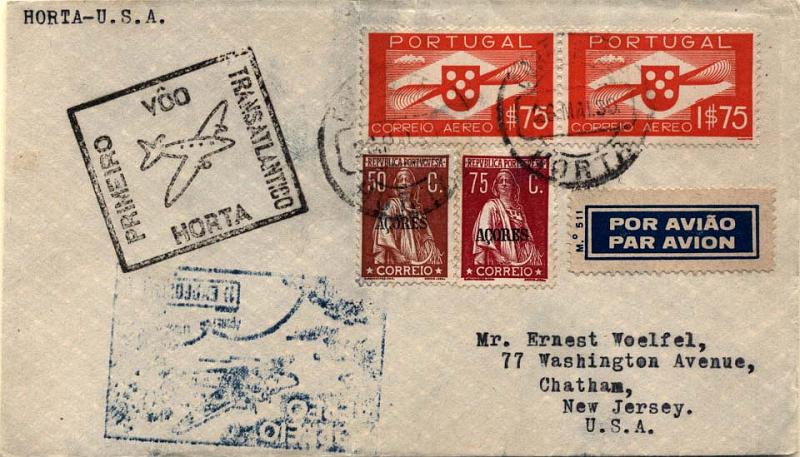 0702.jpg -     Lote:    702            Correio aéreo       Descrição:         1939 &mdash; FAM18 * Horta-Nova York. Primeiro voo de retorno do Clipper para os EUA. Sobrescrito franquiado com 2 selos tipo Hélice de 1$75 CE CA2 (sobretaxa aérea) + 2 selos tipo Ceres com sobrecarga Açores de 50C e 75 C CE305 e 307 (porte ordinário). Carimbos comemorativos batidos a preto e azul. Carimbo de chegada no verso de Nova York (27.05.39).        Aéreo       Valor Base:     &euro; 28,00     Valor Venda:     &euro; 42,00     