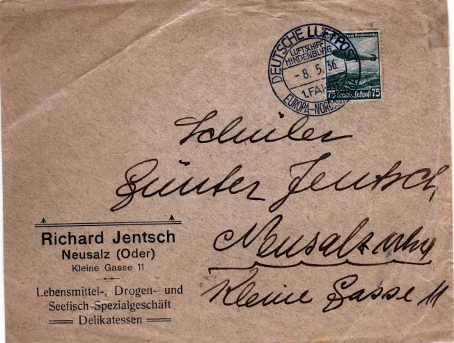 0747.jpg -     Lote:    747            Correio aéreo       Descrição:         1936/5/8 - Carta transportada no primeiro voo Friedrichshafen &mdash; América do Norte do dirigível "Hindenburg"Carimbo do 1º voo realizado em 8/5/1936. Carimbo no verso de chegada a New York 9/5/1936        Aéreo       Valor Base:     &euro; 50,00     Valor Venda:     Retirado     
