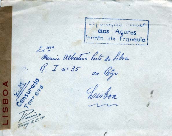 0810.jpg -     Lote:    810                   Descrição:         2.ª Guerra Mundial. Censuras. Açores. Sobrescrito circulado isento de franquia da Terceira para Lisboa (28.11.44). Isenção de franquia por carimbo batido a azul "EXPEDIÇÃO MILITAR / AOS AÇORES / ISENTO DE FRANQUIA" (tipo grande) + carimbo de censura também batido a azul "C. M. / CENSURADO / TERCEIRA" e rubrica do censor "HPereira / Maj C.C.M.". MB.        Carta       Valor Base:     &euro; 15,00     Valor Venda:     &euro; 22,00     