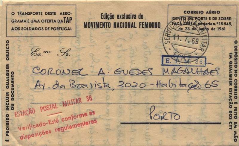 0829.jpg -     Lote:    829                   Descrição:         1961/74 &mdash; Guerra Colonial. Aerograma amarelo isento de franquia, circulado da EPM 36 (11.07.69). Carimbo batido a preto "SERVIÇO POSTAL MILITAR / EPM 6" com sobreposição do carimbo rectangular batido a azul "E.P.M. 36" + carimbo linear batido a vermelho "ESTAÇÃO POSTAL MILITAR 36 / VERIFICADO &mdash; ESTÁ CONFORME AS / DISPOSIÇÕES REGULAMENTARES".        Carta       Valor Base:     &euro; 15,00     Valor Venda:     &euro; 36,00     