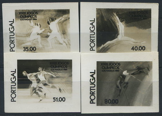 0866.jpg -     Lote:    866            Portugal       Descrição:         1984 &mdash; XXIII Jogos Olímpicos de Los Angeles. CE1663/1666. Lote de 4 provas fotográficas a preto e branco, não denteadas. R.        PRV       Valor Base:     &euro; 12,00     Valor Venda:     &euro; 32,00     