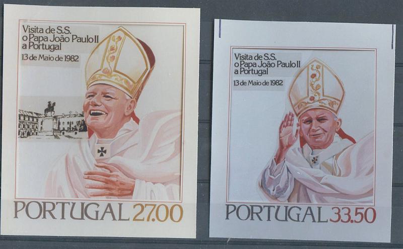 0867.jpg -     Lote:    867            Portugal       Descrição:         1982 &mdash; Visita a Portugal de Sua Santidade o Papa João Paulo II. CE1573/74. Lote de duas provas fotográficas a cor de projecto para os selos nas taxas de 27$00 e 33$50. Desenhos não aprovados.        PRV       Valor Base:     &euro; 8,00     Valor Venda:     &euro; 32,00     