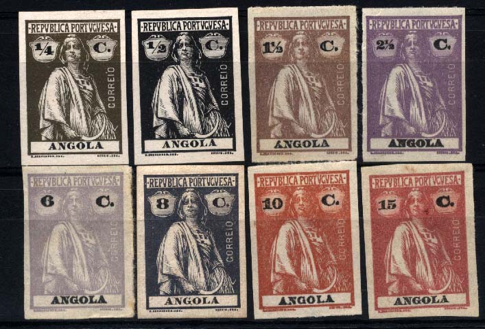 0909.jpg -     Lote:    909            Angola       Descrição:         1912/25 &mdash; Ceres. Lote de 8 provas não denteadas, em papel liso e porcelana das taxas de &frac14; c sépia, &frac12; c preto, 1 &frac12; c castanho, 2 &frac12; c violeta, 6c lilás, 8c ardósia, 10c tijolo e 15c rosa.        PRV       Valor Base:     &euro; 16,00     Valor Venda:     &euro; 38,00     