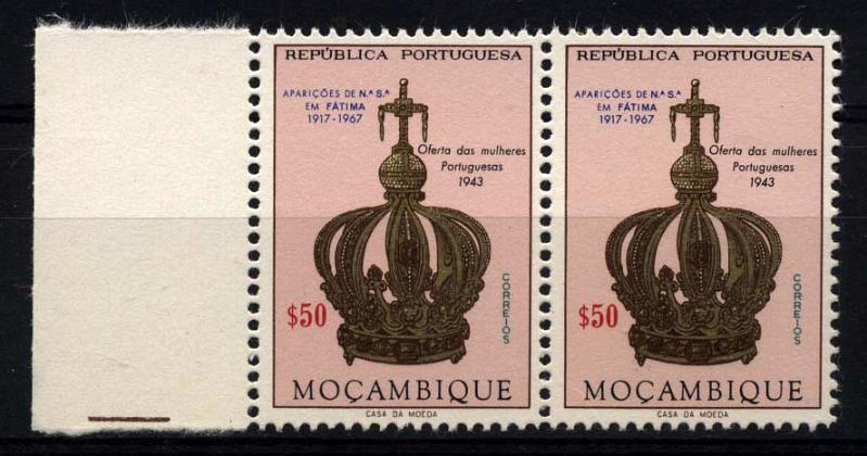 0918.jpg -     Lote:    918            Moçambique       Descrição:         1967 &mdash; Cinquentenário das Aparições de Nossa Senhora de Fátima. CE504, $50. Par horizontal bordo de folha de provas de cor. Cor não aprovada.        PRV       Valor Base:     &euro; 15,00     Valor Venda:     &euro; 32,00     