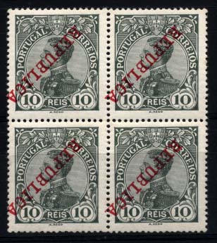 0933.jpg -     Lote:    933            Portugal       Descrição:         1910 &mdash; D. Manuel II com sobrecarga REPUBLICA. CE172, 10 reis verde. Quadra com a sobrecarga invertida.        ***       Valor Base:     &euro; 15,00     Valor Venda:     &euro; 15,00     