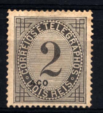 0967.jpg -     Lote:    967            Açores       Descrição:         1885 &mdash; Taxa de Telegramas, com sobrecarga "Açores". CE51, 2 reis preto, denteado 13 &frac12;. Selo com sobrecarga parcialmente impressa. Apenas se lê "AÇO". Alguns pontos de óxido no verso.        **       Valor Base:     &euro; 4,00     Valor Venda:     &euro; 4,00     