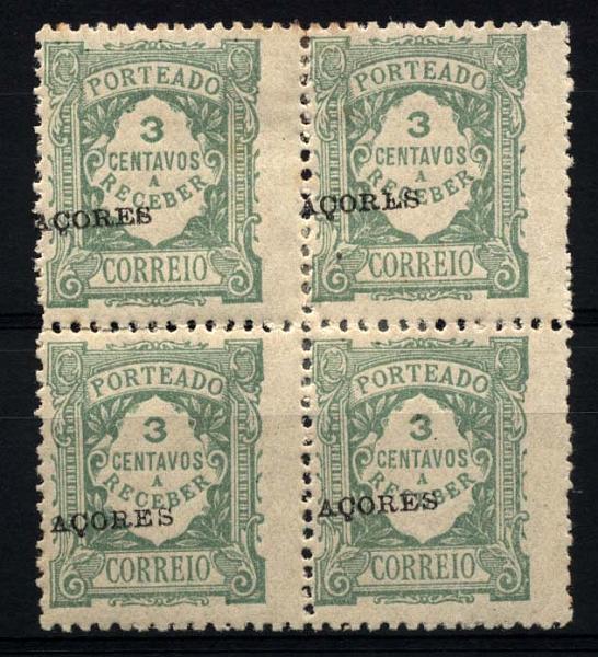 0976.jpg -     Lote:    976            Açores       Descrição:         1922/24 &mdash; Porteado. Emissão regular (tipo de 1904). Unicolor. Selos do Continente com sobrecarga AÇORES. CE POR25. 3c verde cinzento. Quadra com a sobrecarga deslocada.        **       Valor Base:     &euro; 5,00     Valor Venda:     Retirado     