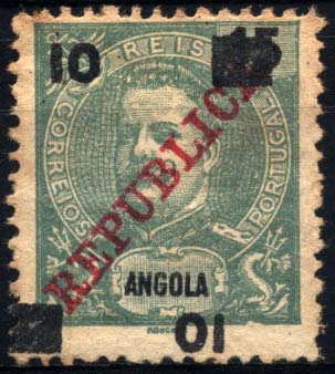 0985.jpg -     Lote:    985            Angola       Descrição:         1912 &mdash; D. Carlos I com sobretaxa. CE115, 10 s/ 15 reis verde. Selo com dupla sobrecarga, uma delas invertida. Algumas manchas.         *       Valor Base:     &euro; 10,00     Valor Venda:     &euro; 14,00     