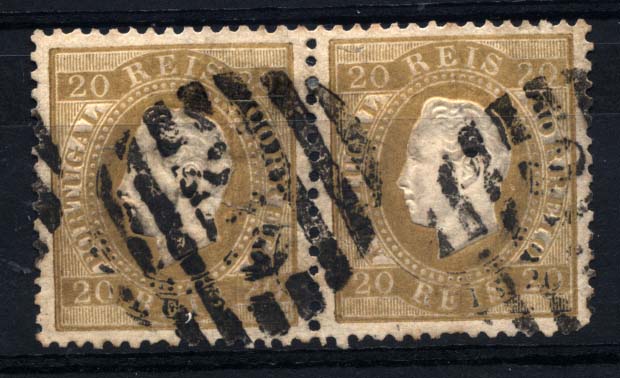 1166.jpg -     Lote:    1166            Portugal       Descrição:         1870/76 &mdash; D. Luís I, fita direita. CE39, 20 reis bistre, denteado 12 &frac12;, papel liso. Par obliterado com carimbo numérico da 2.ª reforma "219 &mdash; VILA NOVA DE PORTIMÃO". Valor de catálogo &euro; 127,00.        O       Valor Base:     &euro; 15,00     Valor Venda:     &euro; 22,00     