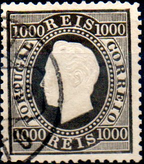 1198.jpg -     Lote:    1198            Portugal       Descrição:         1884 &mdash; D. Luís I. Fita direita, nova cor e valor. CE67, 1000 reis preto, denteado 13 &frac12;. Valor de catálogo &euro; 138,00.        O       Valor Base:     &euro; 20,00     Valor Venda:     &euro; 32,00     