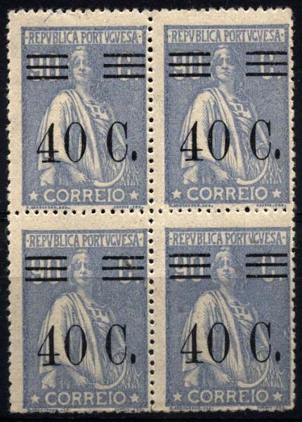 1286.jpg -     Lote:    1286            Portugal       Descrição:         1928/29 &mdash; Ceres, com sobretaxa. CE475, 40 s/ 90C. Quadra em denteado 15x14. Valor de catálogo &euro; 122,40.        ***       Valor Base:     &euro; 20,00     Valor Venda:     &euro; 28,00     