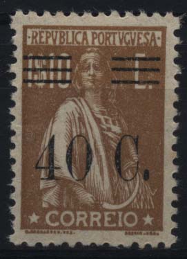 1287.jpg -     Lote:    1287            Portugal       Descrição:         1928/29 &mdash; Ceres, com sobretaxa. CE476, 40C s/ 1$10 bistre. Selo com barramento tipo IX. Não catalogado.        ***       Valor Base:     &euro; 12,00     Valor Venda:     &euro; 12,00     