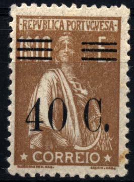 1288.jpg -     Lote:    1288            Portugal       Descrição:         1928/29 &mdash; Ceres, com sobretaxa. CE476, 40C s/ 1$10 bistre. Selo com barramento tipo VIII. Valor de catálogo 45$80.        ***       Valor Base:     &euro; 12,00     Valor Venda:     &euro; 18,00     
