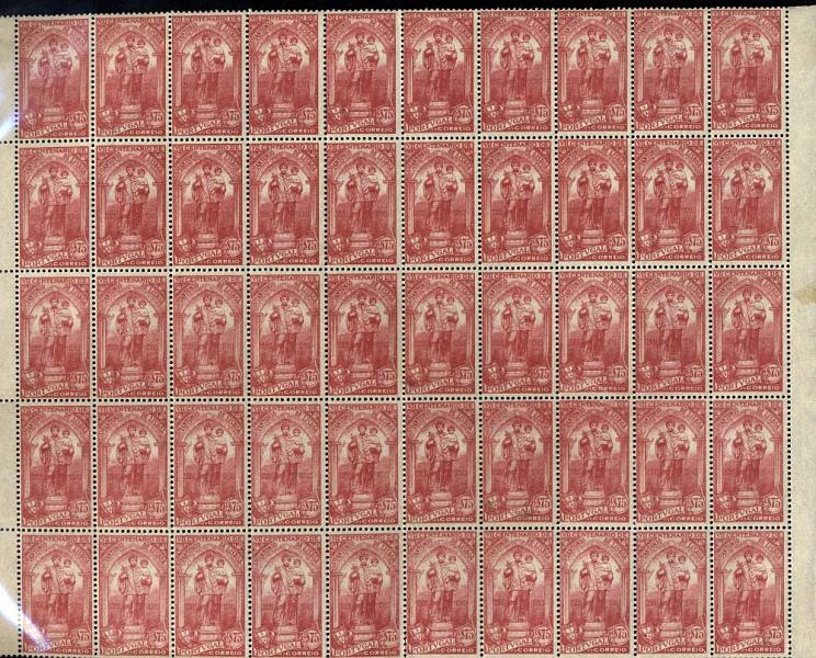 1295.jpg -     Lote:    1295            Portugal       Descrição:         1931 &mdash; 7.º Centenário da Morte de S. António. CE534, $75 rosa. Bloco de 50 selos (&frac12; folha). Valor de catálogo &euro; 4.170,00.        ***       Valor Base:     &euro; 420,00     Valor Venda:     &euro; 420,00     